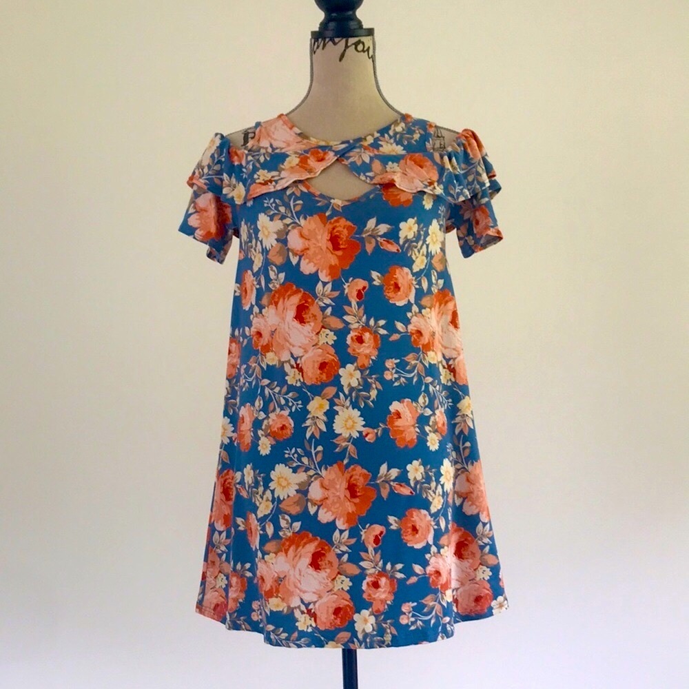 Pretty Floral Off Shoulder Ruffle Dress - Picture 3 of 8